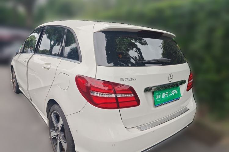 Used Mercedes-Benz B-Class 2019 B 200 Fashion Model Rear Left 45 Deg