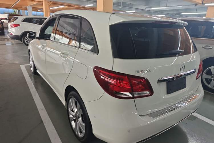Used Mercedes-Benz B-Class 2019 B 200 Sport Edition Rear Left 45 Deg