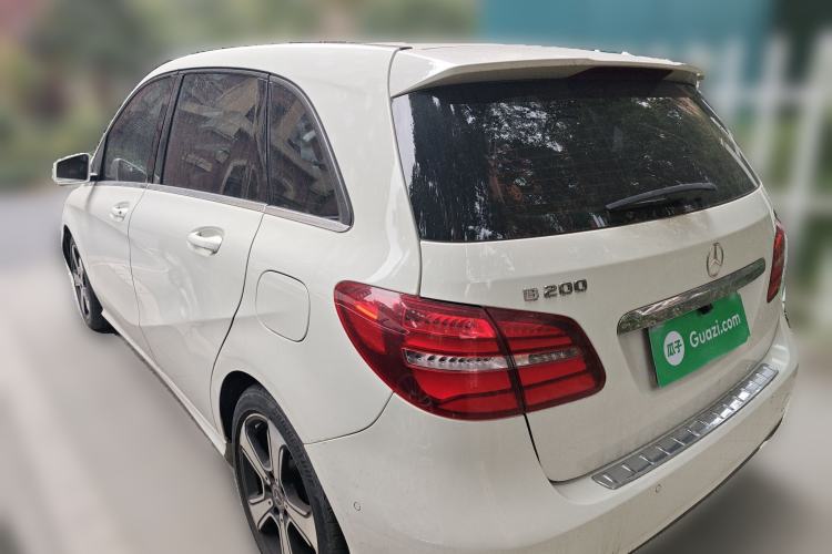 Used Mercedes-Benz B-Class 2019 B 200 Fashion Model Rear Left 45 Deg