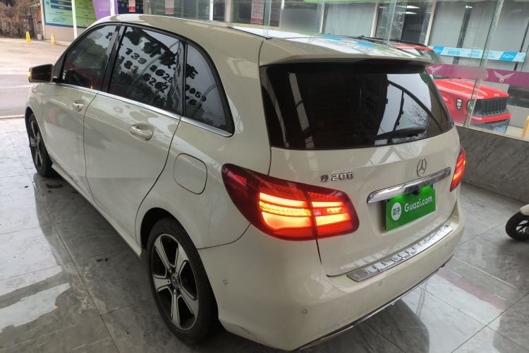 Used Mercedes-Benz B-Class 2019 B 200 Fashion Model Rear Left 45 Deg