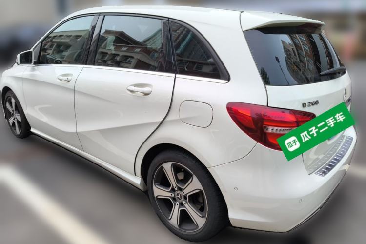 Used Mercedes-Benz B-Class 2019 B 200 Fashion Model Rear Left 45 Deg