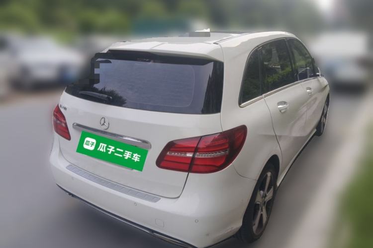 Used Mercedes-Benz B-Class 2019 B 200 Fashion Model Rear Right 45 Deg