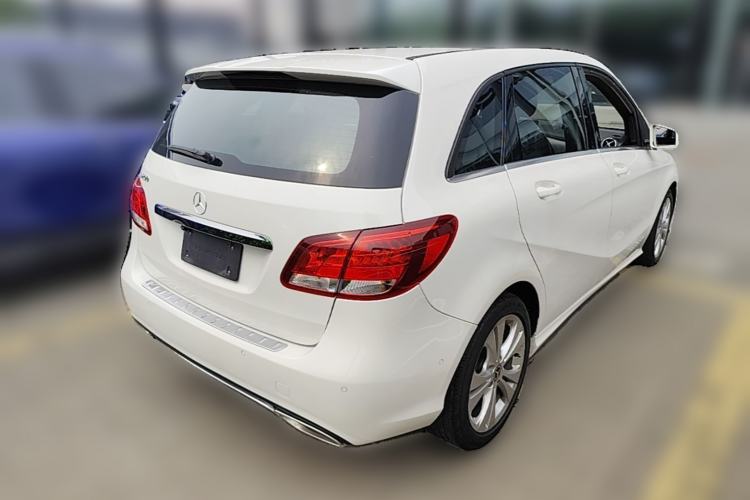 Used Mercedes-Benz B-Class 2019 B 200 Sport Edition Rear Right 45 Deg