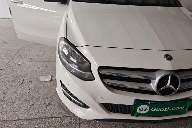 Used Mercedes-Benz B-Class 2019 B 200 Sport Edition Right Front Headlight