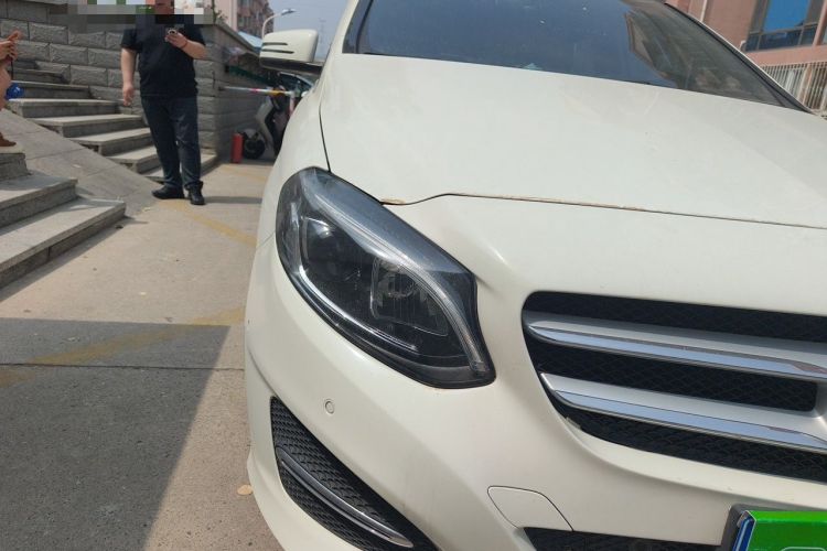 Used Mercedes-Benz B-Class 2019 B 200 Fashion Model Right Front Headlight