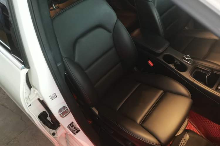 Used Mercedes-Benz B-Class 2019 B 200 Sport Edition Right Front Seat