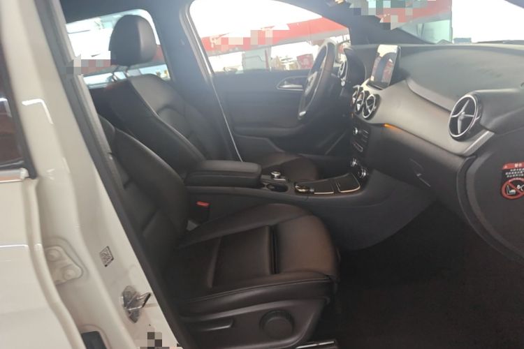 Used Mercedes-Benz B-Class 2019 B 200 Sport Edition Right Front Seat