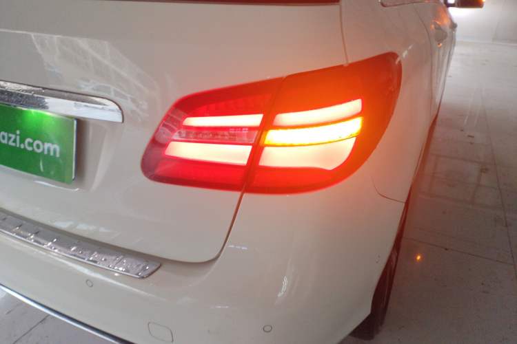 Used Mercedes-Benz B-Class 2019 B 200 Fashion Model Right Rear Taillight