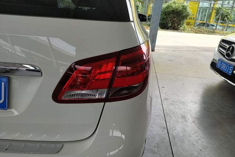 Used Mercedes-Benz B-Class 2019 B 200 Sport Edition Right Rear Taillight