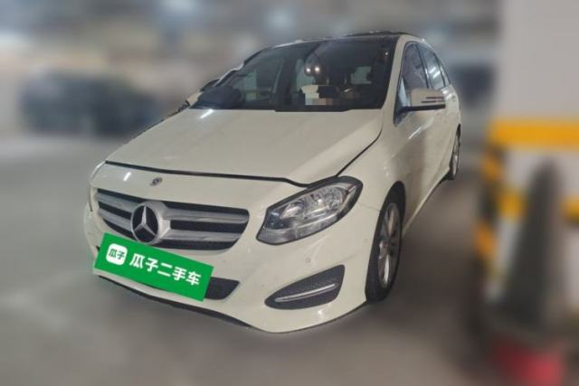 Ojetý Mercedes-Benz B-Class 2019 B 200 Sport Edition