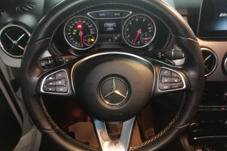 Used Mercedes-Benz B-Class 2019 B 200 Sport Edition Steering Wheel