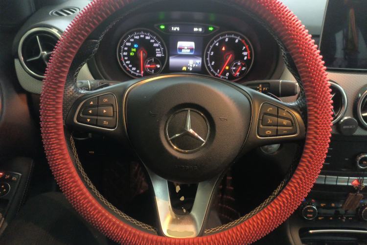 Used Mercedes-Benz B-Class 2019 B 200 Fashion Model Steering Wheel