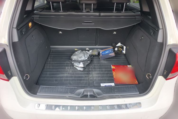 Used Mercedes-Benz B-Class 2019 B 200 Sport Edition Trunk