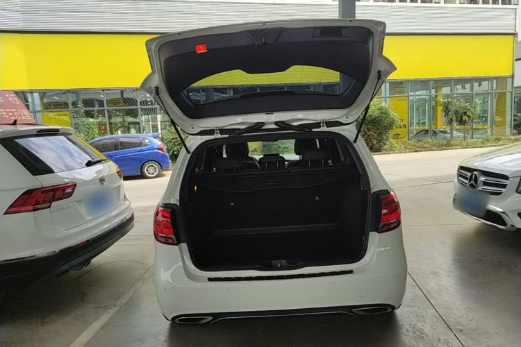Used Mercedes-Benz B-Class 2019 B 200 Sport Edition Trunk