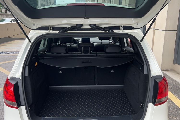 Used Mercedes-Benz B-Class 2019 B 200 Sport Edition Trunk