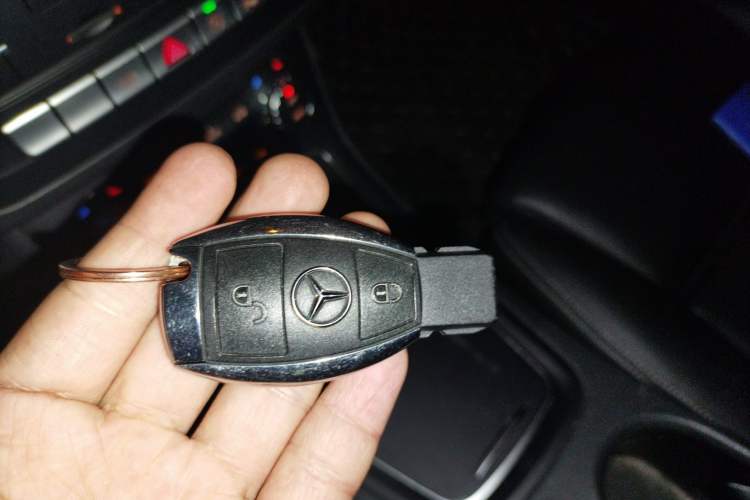 Used Mercedes-Benz B-Class 2019 B 200 Fashion Model Vehicle Key