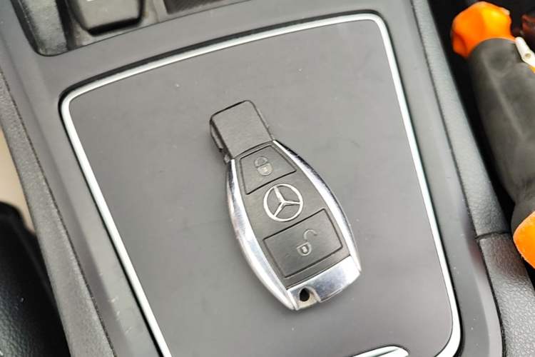 Used Mercedes-Benz B-Class 2019 B 200 Sport Edition Vehicle Key