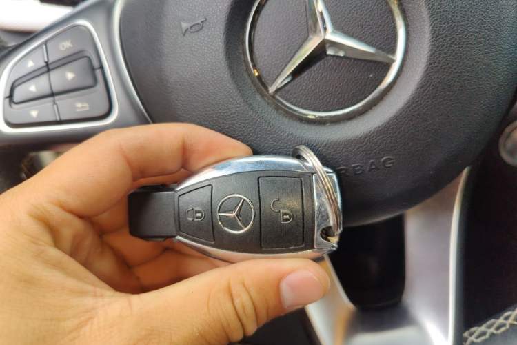 Used Mercedes-Benz B-Class 2019 B 200 Sport Edition Vehicle Key