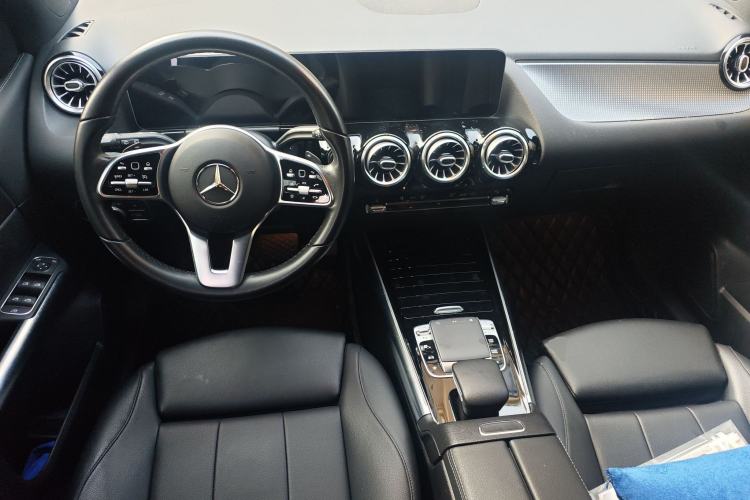 Used Mercedes-Benz B-Class 2020 B 200 Fashion Model Center Console