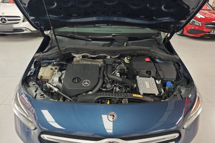Used Mercedes-Benz B-Class 2020 B 200 Sport Edition Engine Bay