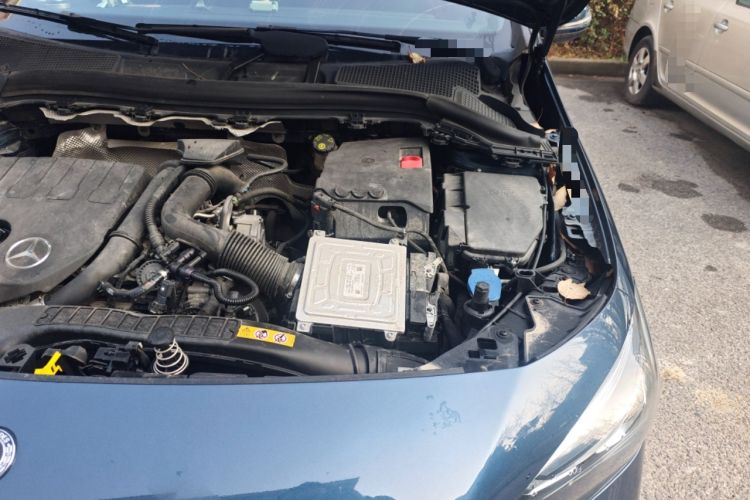Used Mercedes-Benz B-Class 2020 B 200 Fashion Model Engine Bay Left