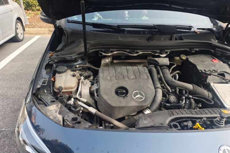 Used Mercedes-Benz B-Class 2020 B 200 Fashion Model Engine Bay Right