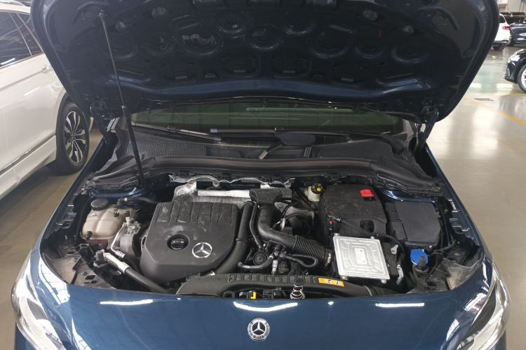 Used Mercedes-Benz B-Class 2020 B 180 Engine Bay