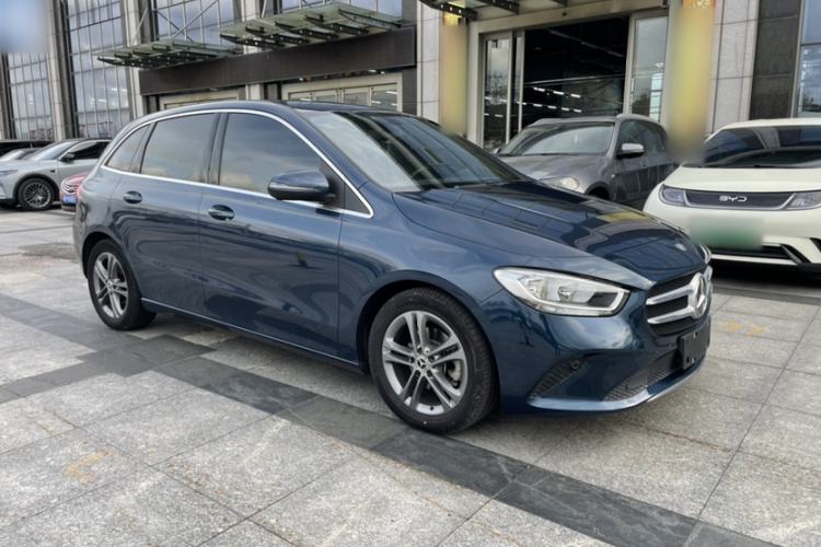 Used Mercedes-Benz B-Class 2020 B 180 Exterior 2