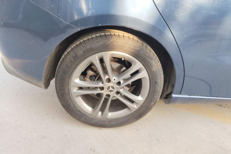 Used Mercedes-Benz B-Class 2020 B 180 Exterior 7