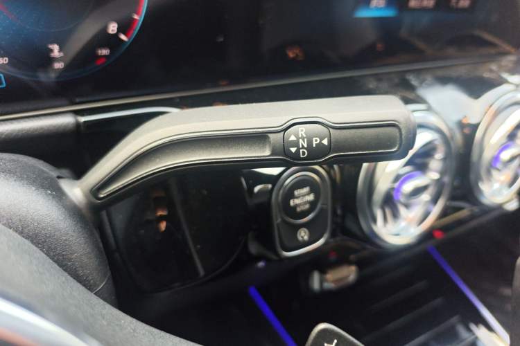 Used Mercedes-Benz B-Class 2020 B 200 Fashion Model Gear Lever