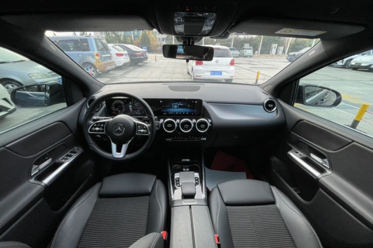 Used Mercedes-Benz B-Class 2020 B 180 Interior 1