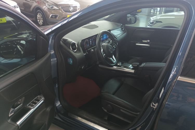 Used Mercedes-Benz B-Class 2020 B 180 Interior 3