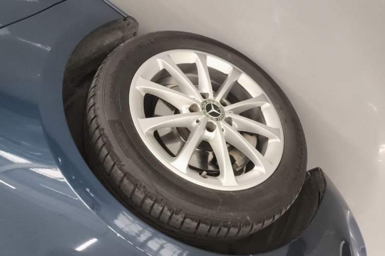 Used Mercedes-Benz B-Class 2020 B 200 Fashion Model Left Front Wheel Hub