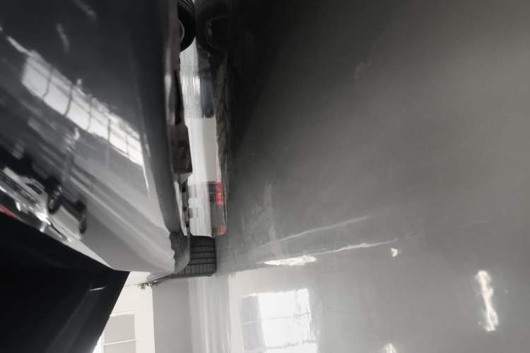 Used Mercedes-Benz B-Class 2020 B 200 Fashion Model Left Side Sill