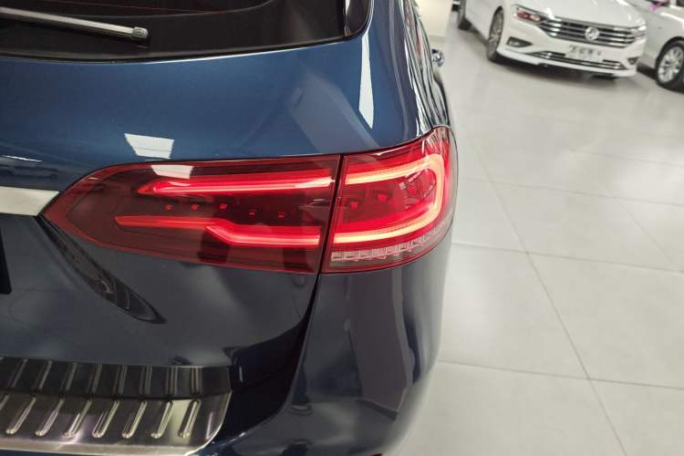 Used Mercedes-Benz B-Class 2020 B 200 Sport Edition Right Rear Taillight