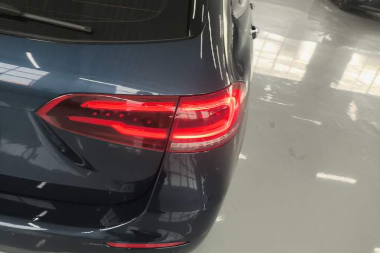 Used Mercedes-Benz B-Class 2020 B 200 Fashion Model Right Rear Taillight