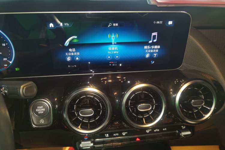 Used Mercedes-Benz B-Class 2020 B 180 Audio And AC Panel