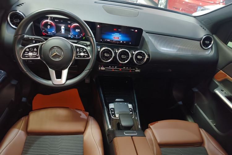 Used Mercedes-Benz B-Class 2020 B 200 Sport Edition Center Console