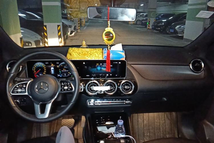 Used Mercedes-Benz B-Class 2020 B 180 Center Console