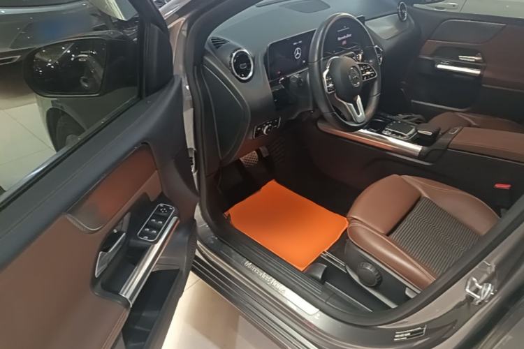 Used Mercedes-Benz B-Class 2020 B 200 Sport Edition Driver Seat
