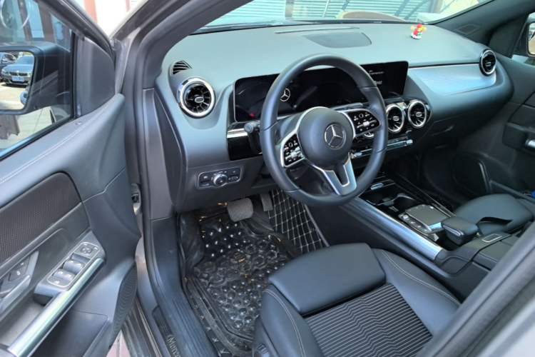 Used Mercedes-Benz B-Class 2020 B 180 Driver Seat