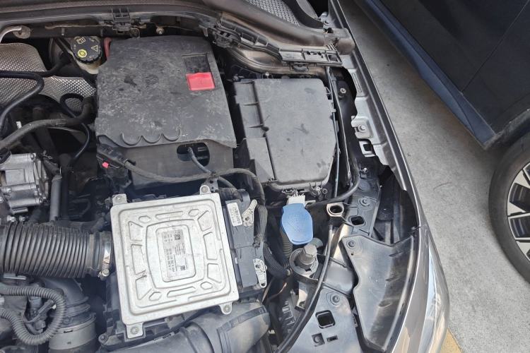 Used Mercedes-Benz B-Class 2020 B 200 Sport Edition Engine Bay Left