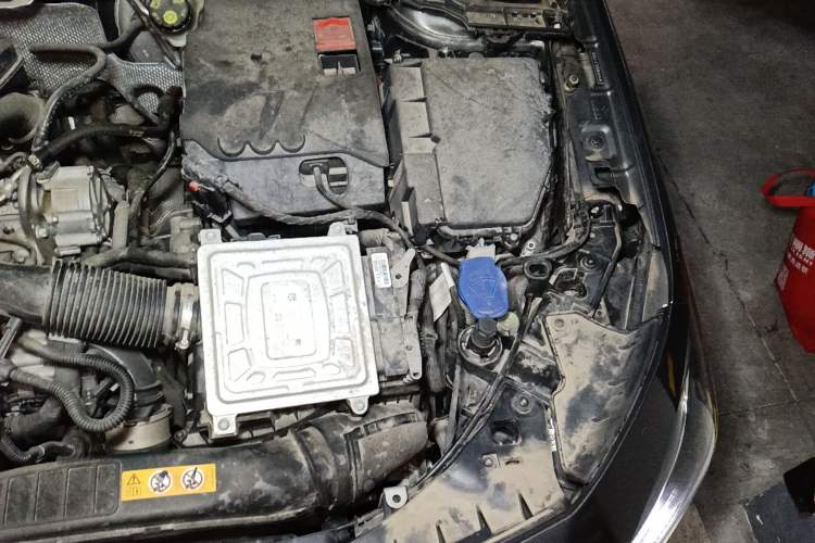 Used Mercedes-Benz B-Class 2020 B 180 Engine Bay Left
