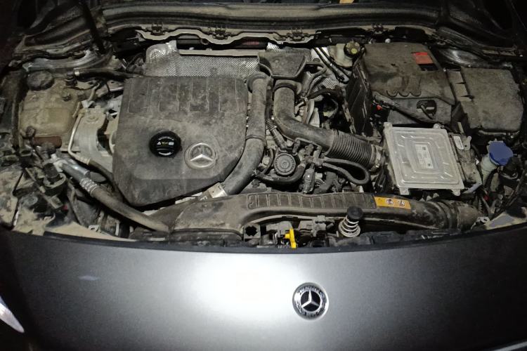 Used Mercedes-Benz B-Class 2020 B 180 Engine Bay