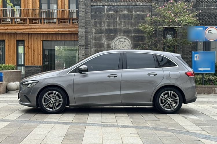 Used Mercedes-Benz B-Class 2020 B 200 Sport Edition Exterior 3