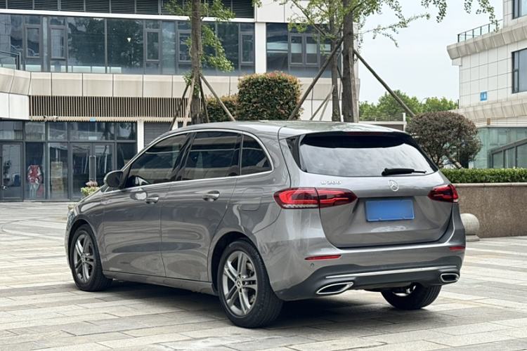 Used Mercedes-Benz B-Class 2020 B 200 Sport Edition Exterior 4