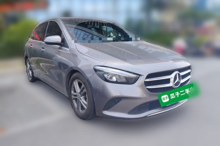 Used Mercedes-Benz B-Class 2020 B 200 Sport Edition Front Right 45 Deg