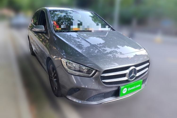 Used Mercedes-Benz B-Class 2020 B 180 Front Right 45 Deg