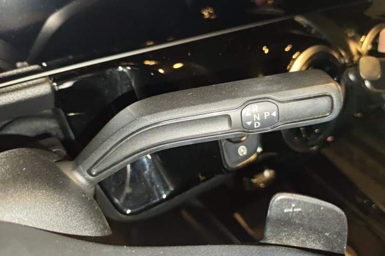 Used Mercedes-Benz B-Class 2020 B 200 Fashion Model Gear Lever