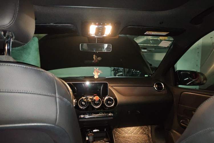 Used Mercedes-Benz B-Class 2020 B 200 Fashion Model Headliner